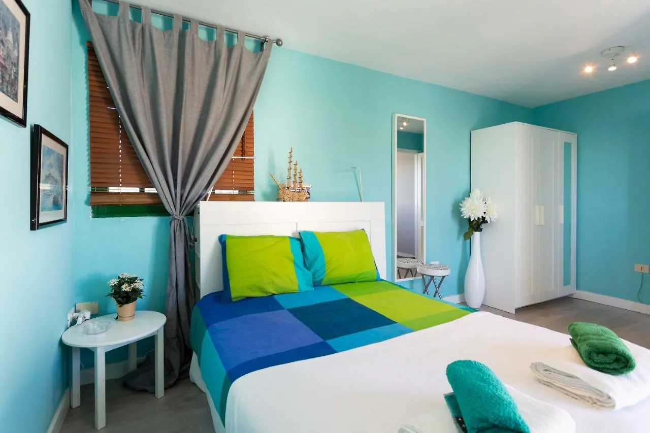 Hébergement de vacances Home2Book Stunning Sea Front House El Escobonal Espagne