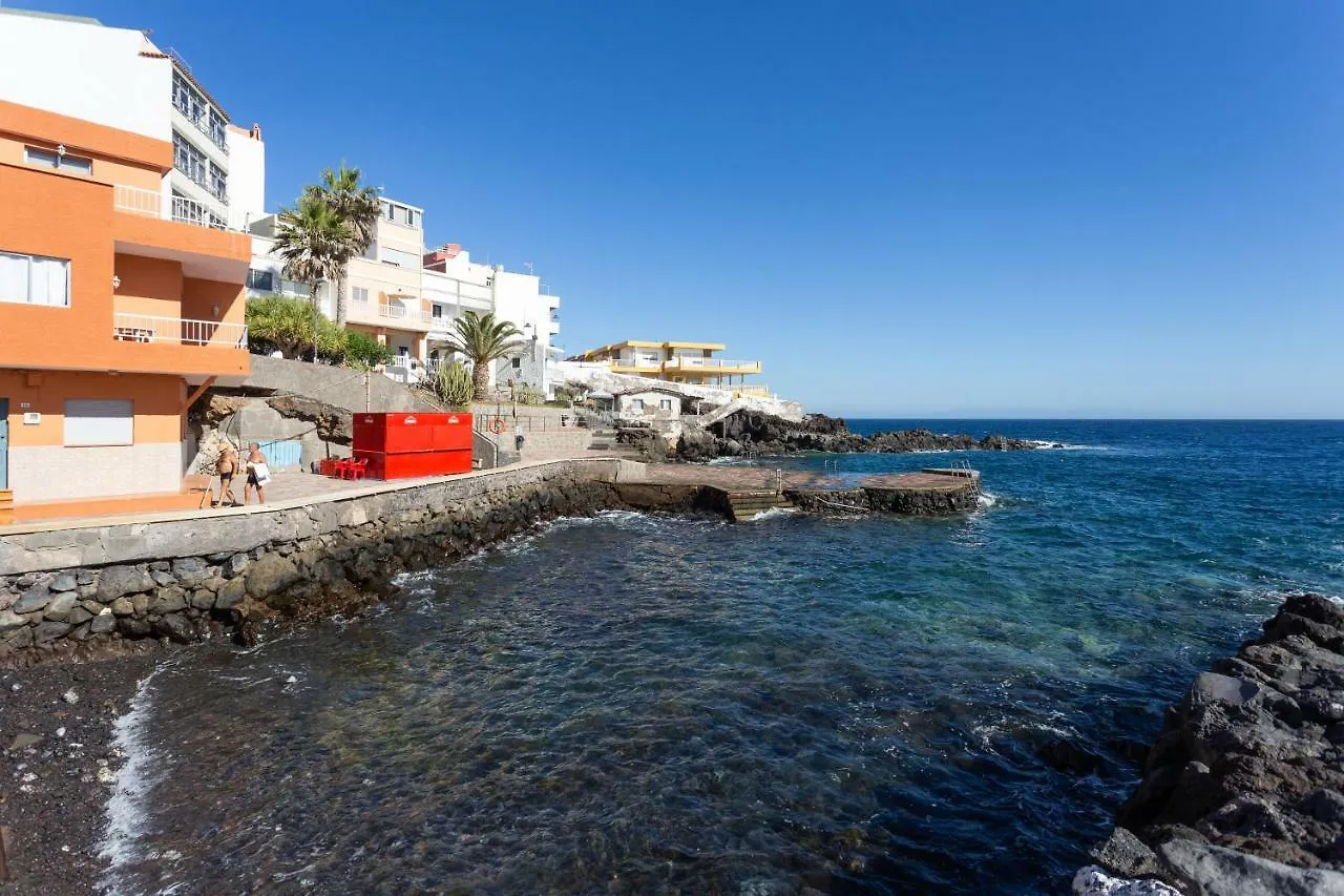 Hébergement de vacances Home2Book Stunning Sea Front House El Escobonal