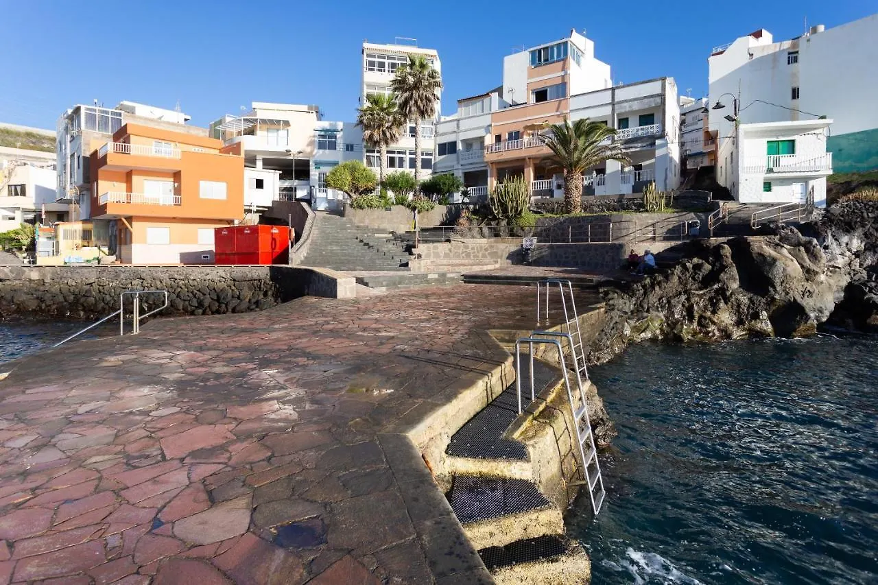 Hébergement de vacances Home2Book Stunning Sea Front House El Escobonal